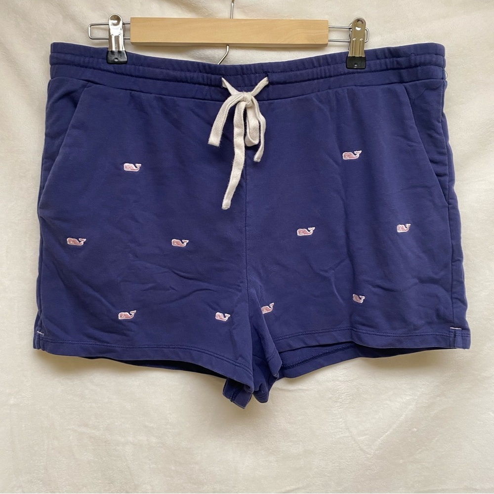 Vineyard Vines for Target Women's Navy Blue Embroidered Whale Shorts